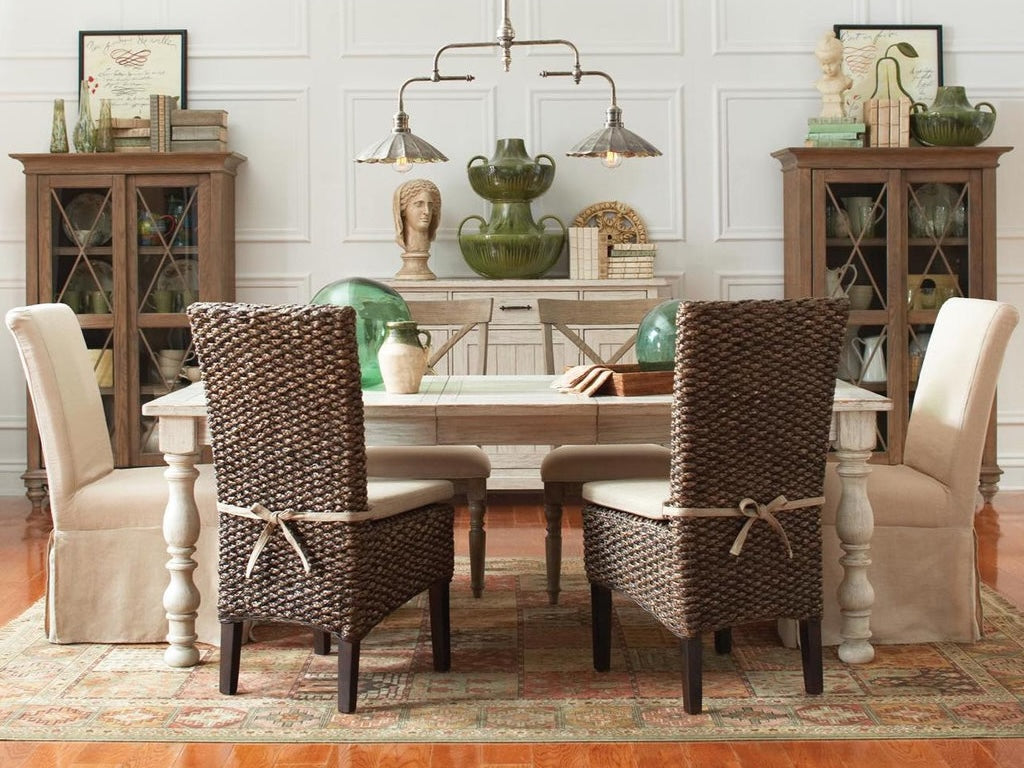 Aberdeen Dining Table and Chairs by Riverside Furniture