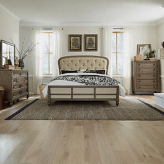 Americana Farmhouse King Bed by Liberty