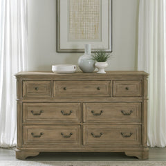 Magnolia Manor 7-Drawer Dresser by Liberty