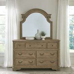 Magnolia Manor 7-Drawer Dresser by Liberty