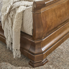 New Lou Queen Sleigh Bed by Universal