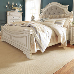 Realyn Upholstered King Panel Bed
