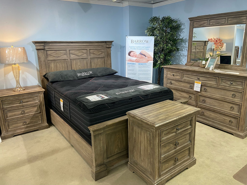 6-Piece Woodridge Bedroom Set