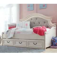 Realyn Twin Day Bed with Storage Drawer
